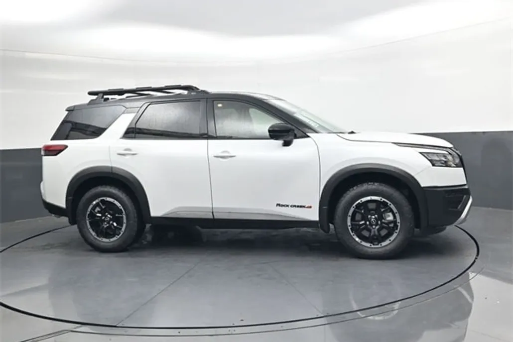 2025 Nissan Pathfinder Rock Creek photo 1