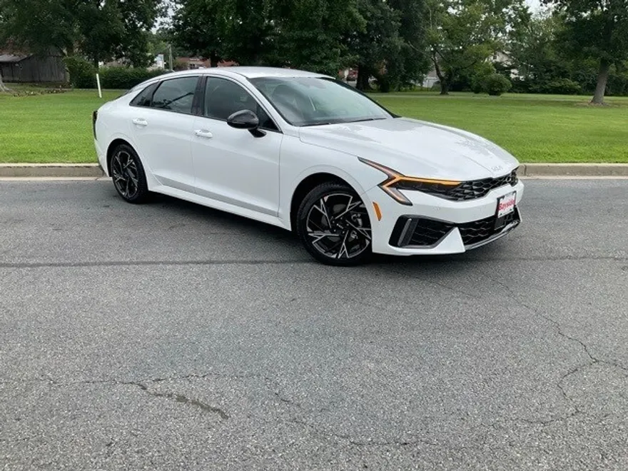 2026 Kia K5 GT-Line photo 1