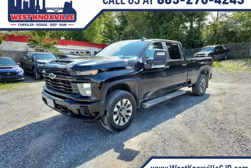 2024 Chevrolet Silverado 2500HD Custom photo 1