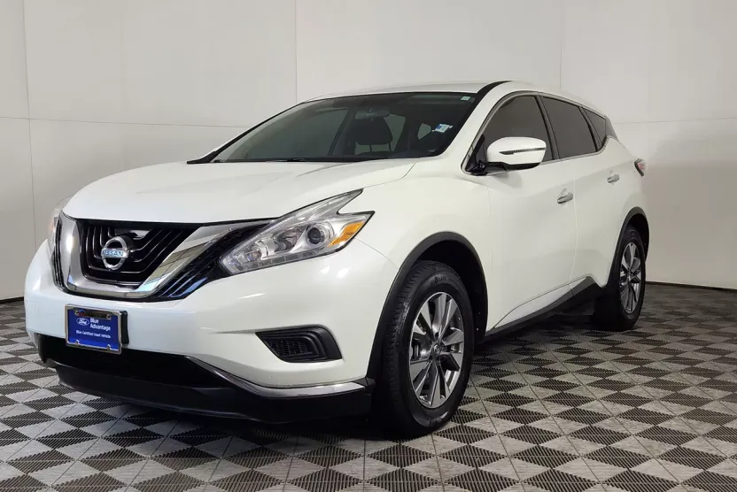 2017 Nissan Murano S photo 1