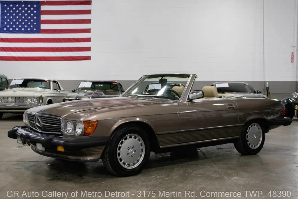 1987 Mercedes Benz 560 photo 1