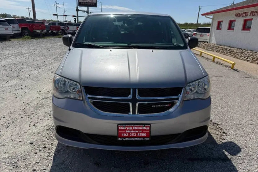 2014 Dodge Grand Caravan SE photo 1