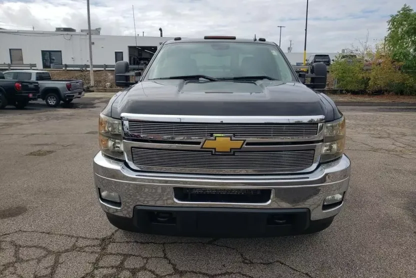 2013 Chevrolet Silverado 3500HD LTZ photo 1