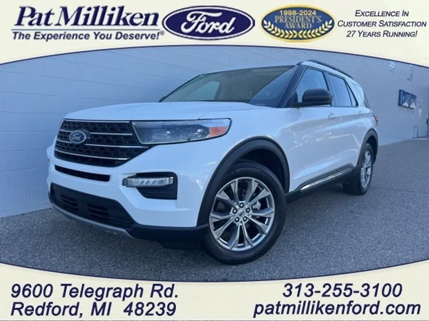 2022 Ford Explorer XLT photo 1