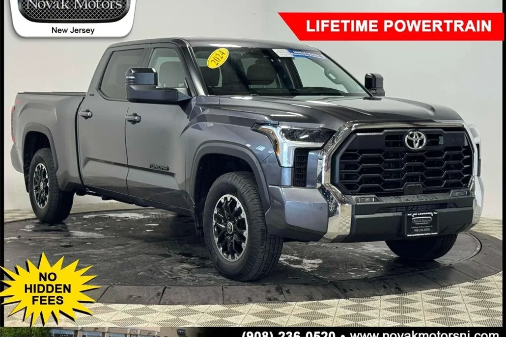 2024 Toyota Tundra SR5 photo 1