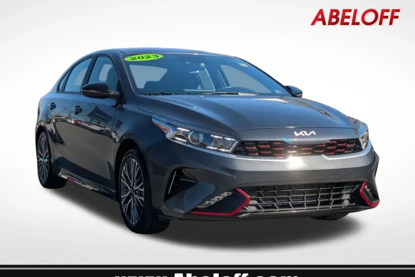 2023 Kia Forte GT-Line photo 1