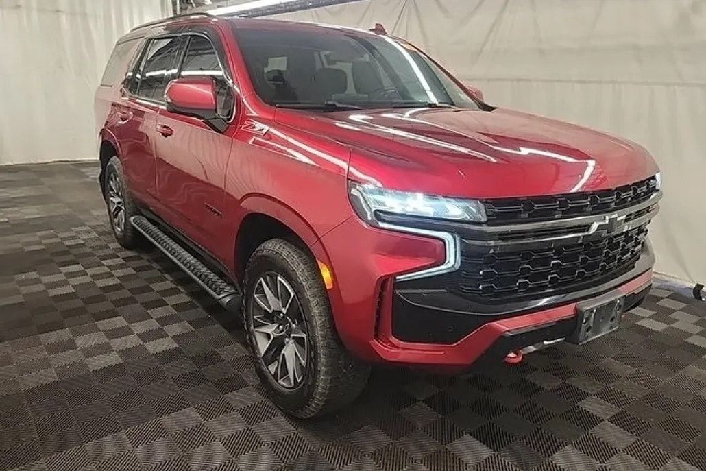 2021 Chevrolet Tahoe Z71 photo 1