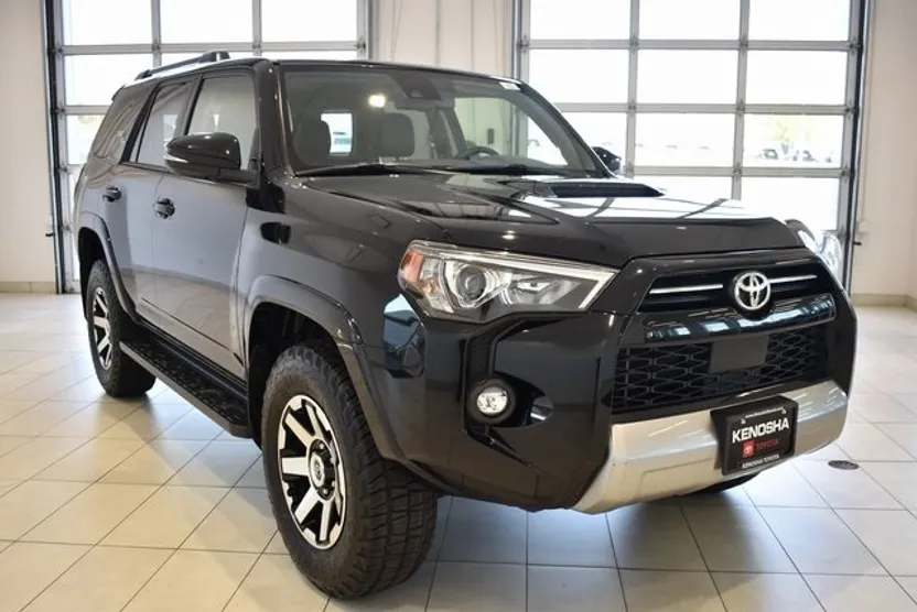 2024 Toyota 4Runner TRD Off-Road Premium photo 1