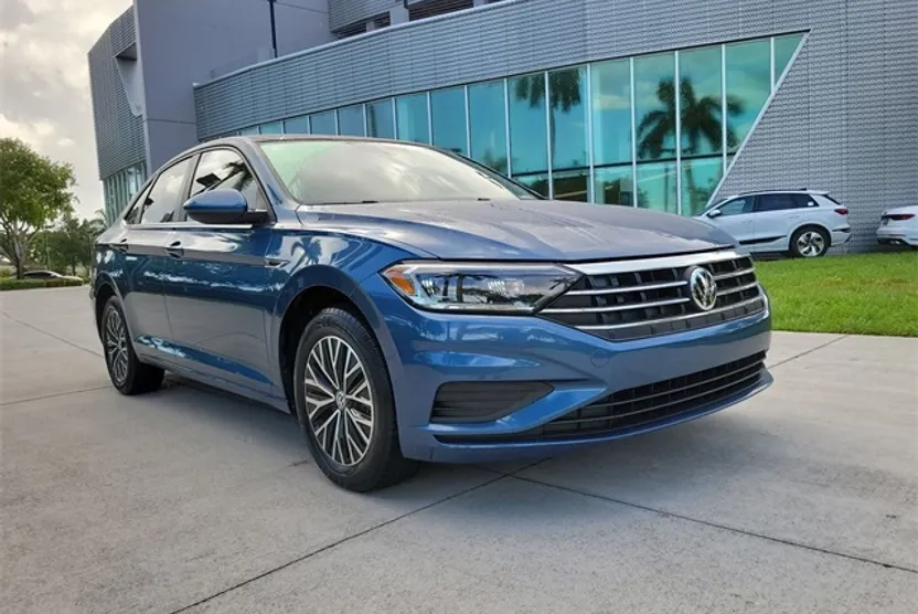 2019 Volkswagen Jetta SEL photo 1