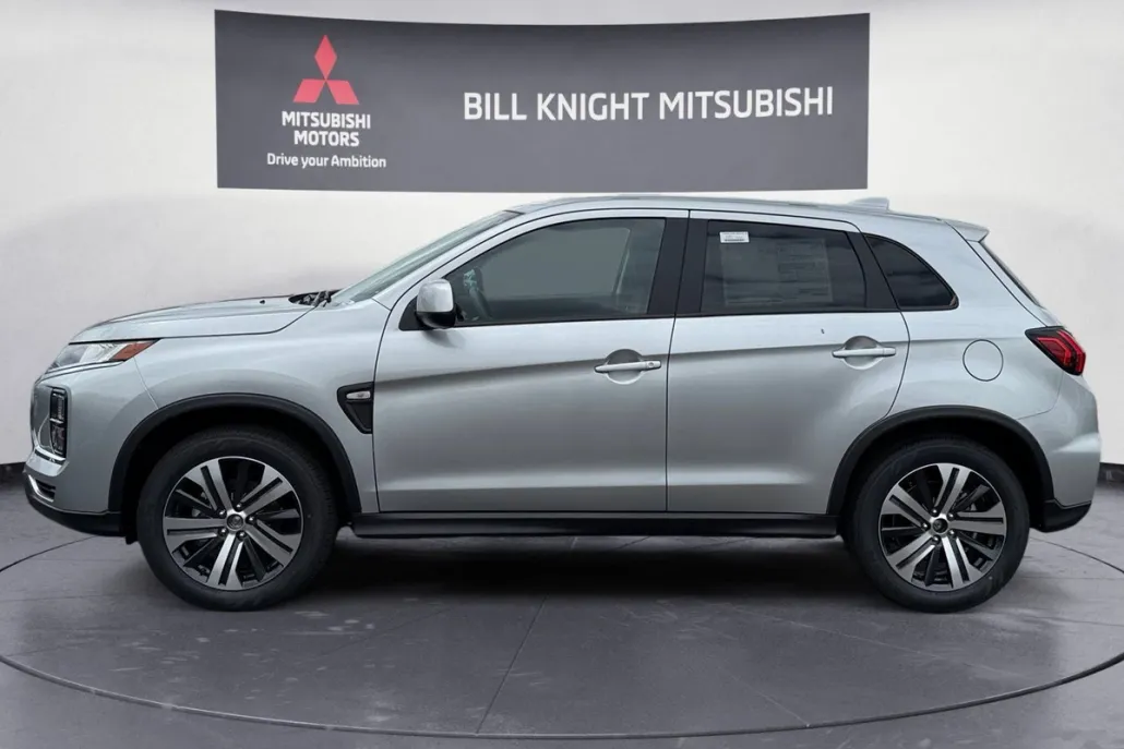 2025 Mitsubishi Outlander Sport ES photo 1