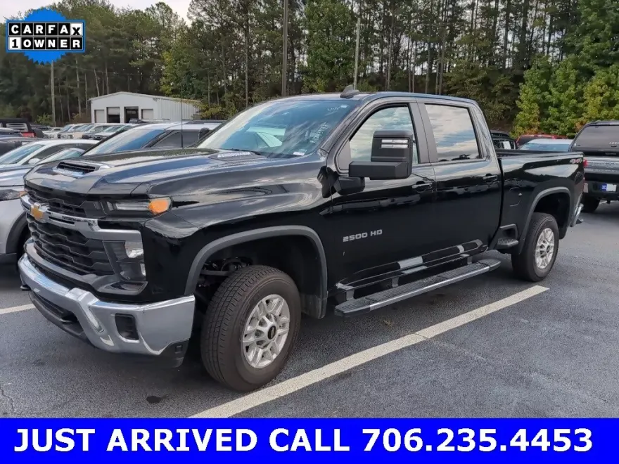 2024 Chevrolet Silverado 2500HD LT photo 1