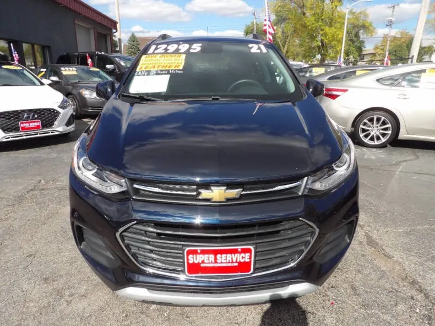 2021 Chevrolet Trax LT photo 1
