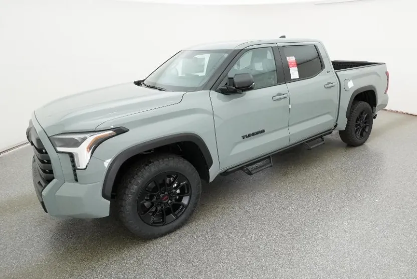 2026 Toyota Tundra SR5 CrewMax photo 1
