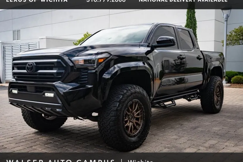 2024 Toyota Tacoma SR5 photo 1