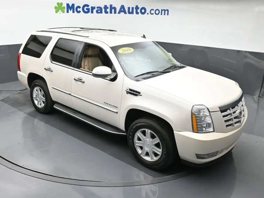 2010 Cadillac Escalade Base photo 1