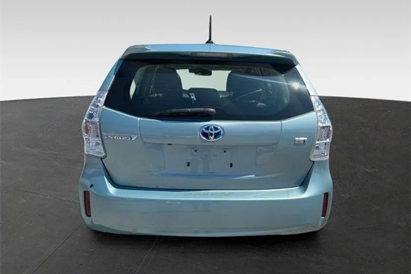 2014 Toyota Prius V Three photo 1