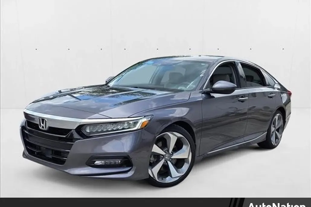 2020 Honda Accord Touring 2.0T photo 1