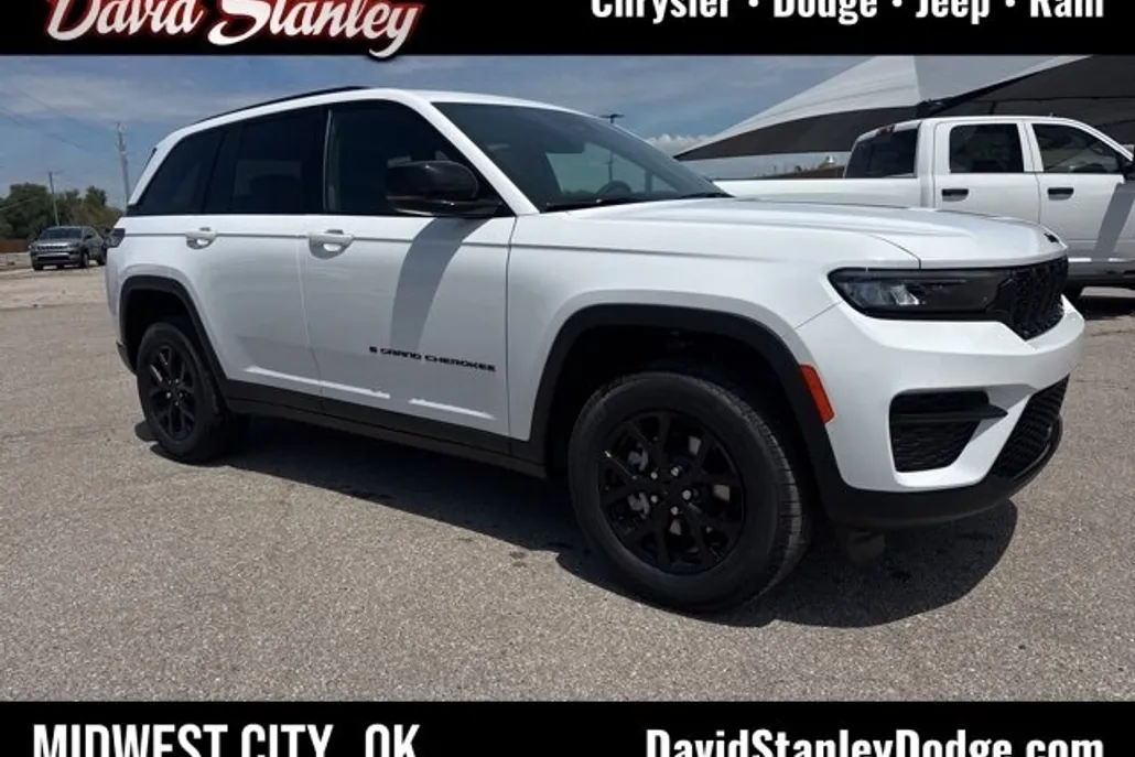 2025 Jeep Grand Cherokee Altitude photo 1