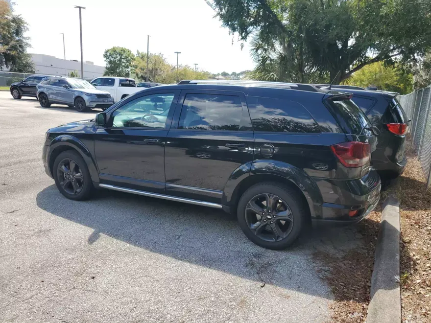 2019 Dodge Journey Crossroad photo 1