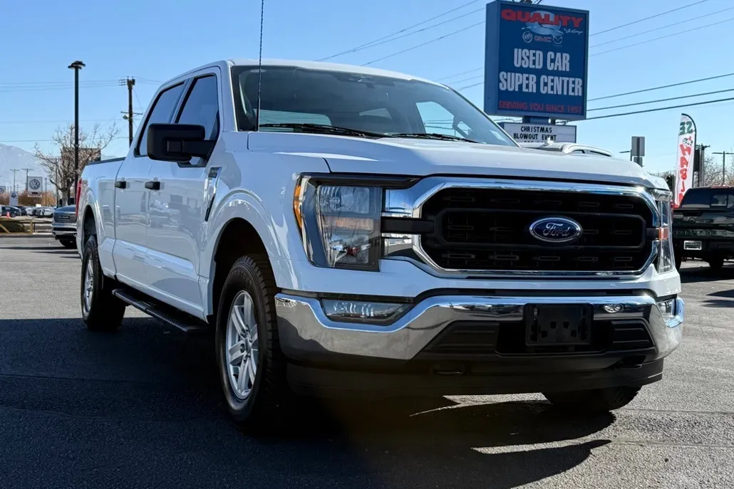 2023 Ford F-150 XLT photo 1
