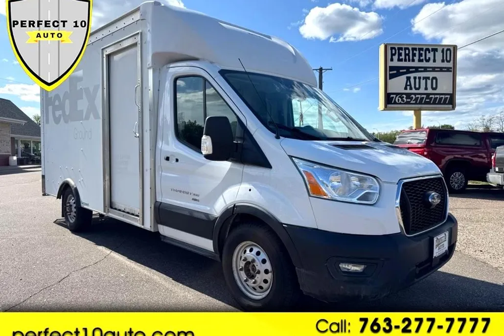 2020 Ford Transit Cutaway photo 1