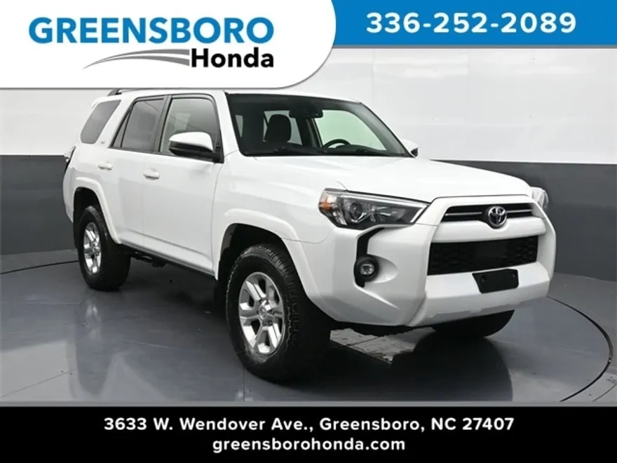2021 Toyota 4Runner SR5 photo 1