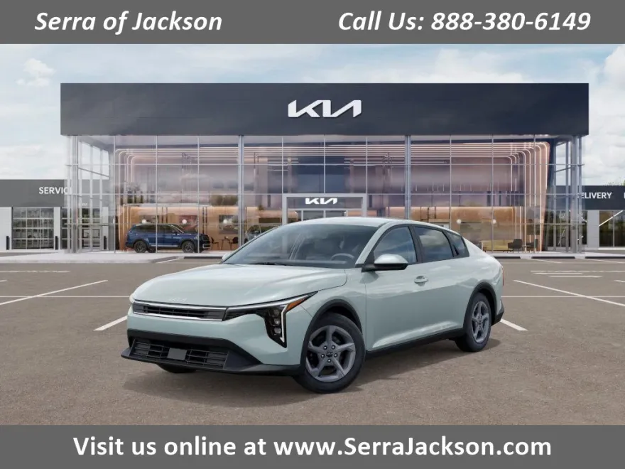 2025 Kia K4 LXS photo 1