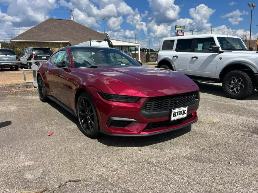 2025 Ford Mustang EcoBoost Premium photo 1