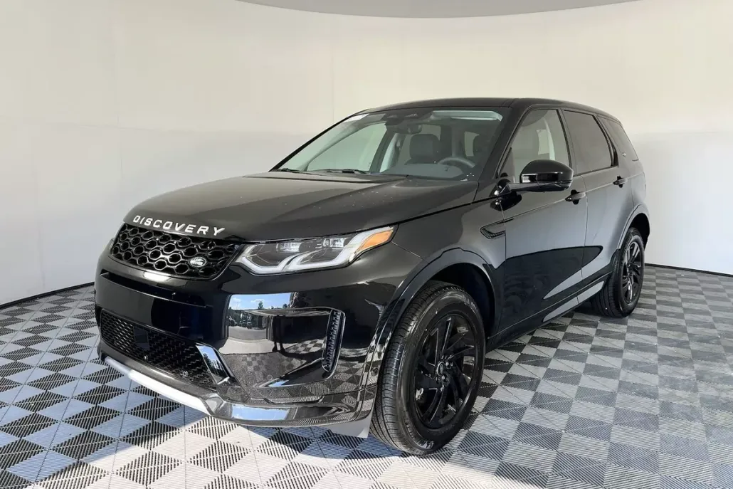 2025 Land Rover Discovery Sport S photo 1