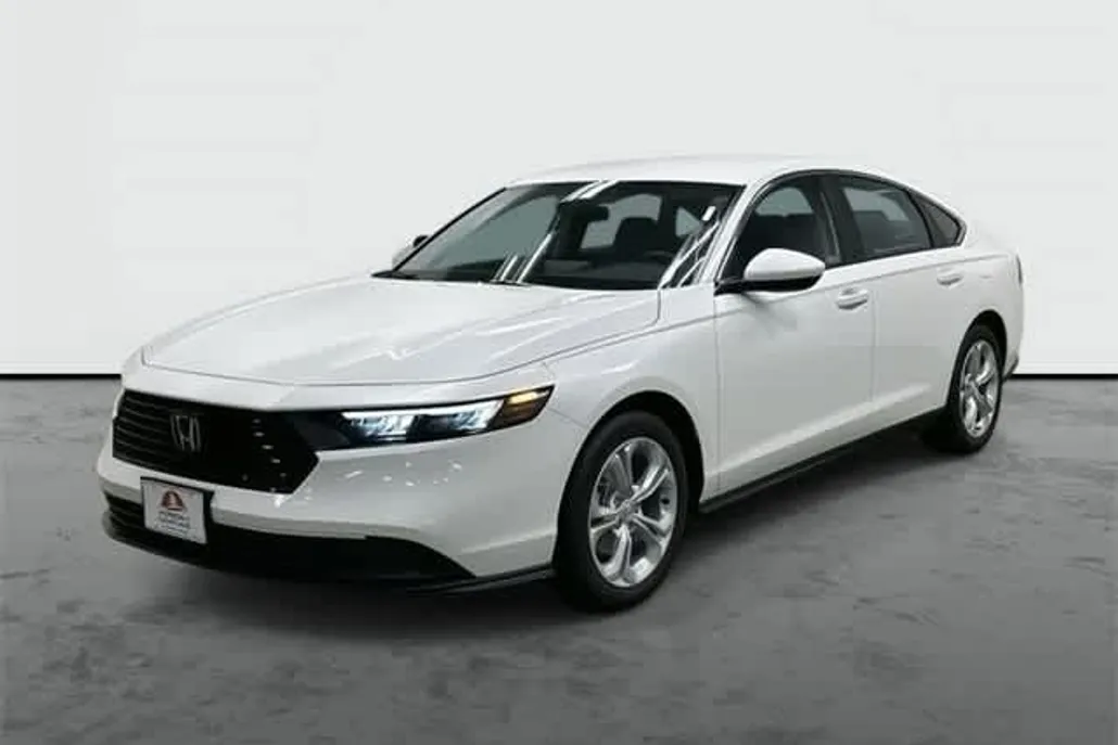 2025 Honda Accord LX photo 1