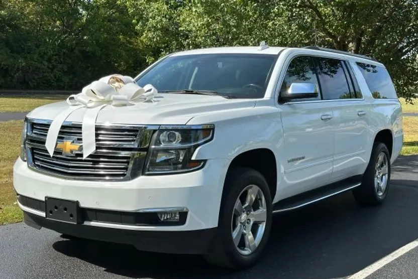 2018 Chevrolet Suburban Premier photo 1