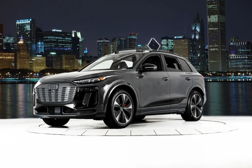 2025 Audi SQ6 photo 1