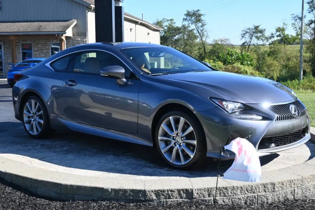 2016 Lexus RC 300 AWD photo 1
