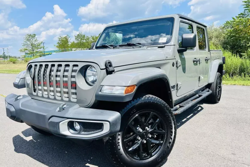2021 Jeep Gladiator Sport S photo 1