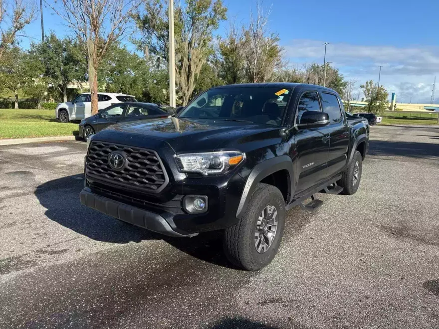 2022 Toyota Tacoma SR5 photo 1
