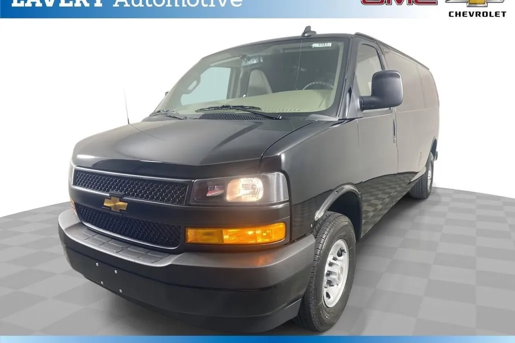 2025 Chevrolet Express Cargo 2500 photo 1