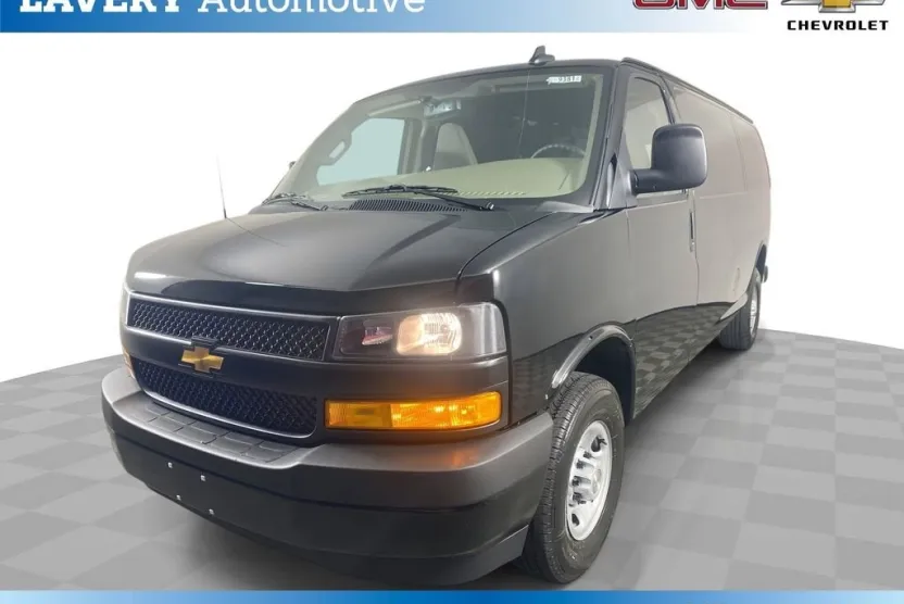 2025 Chevrolet Express Cargo 2500 photo 1