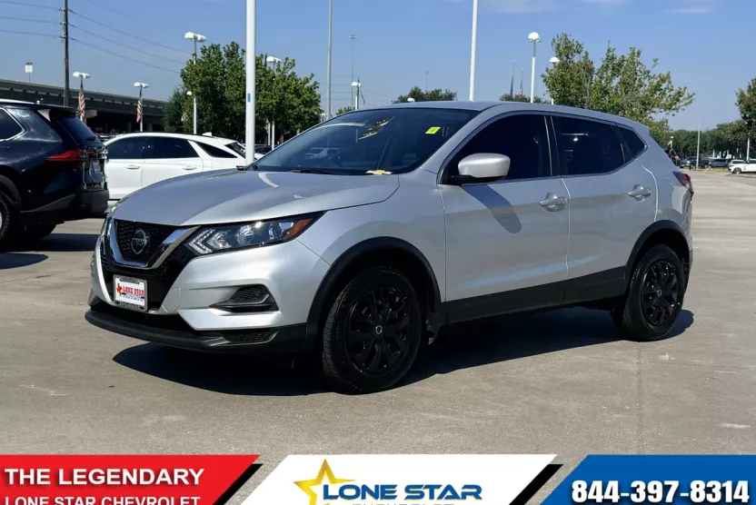 2020 Nissan Rogue Sport S photo 1