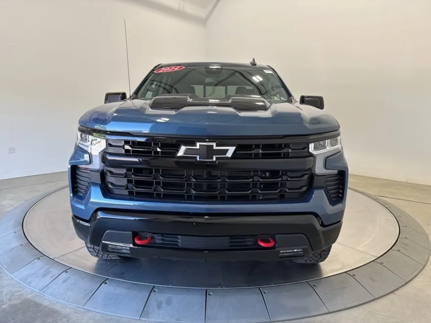 2024 Chevrolet Silverado 1500 LT Trail Boss photo 1