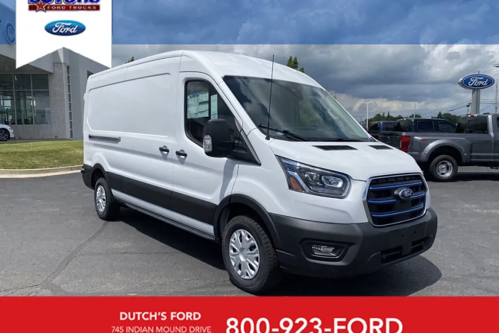 2022 Ford Transit photo 1
