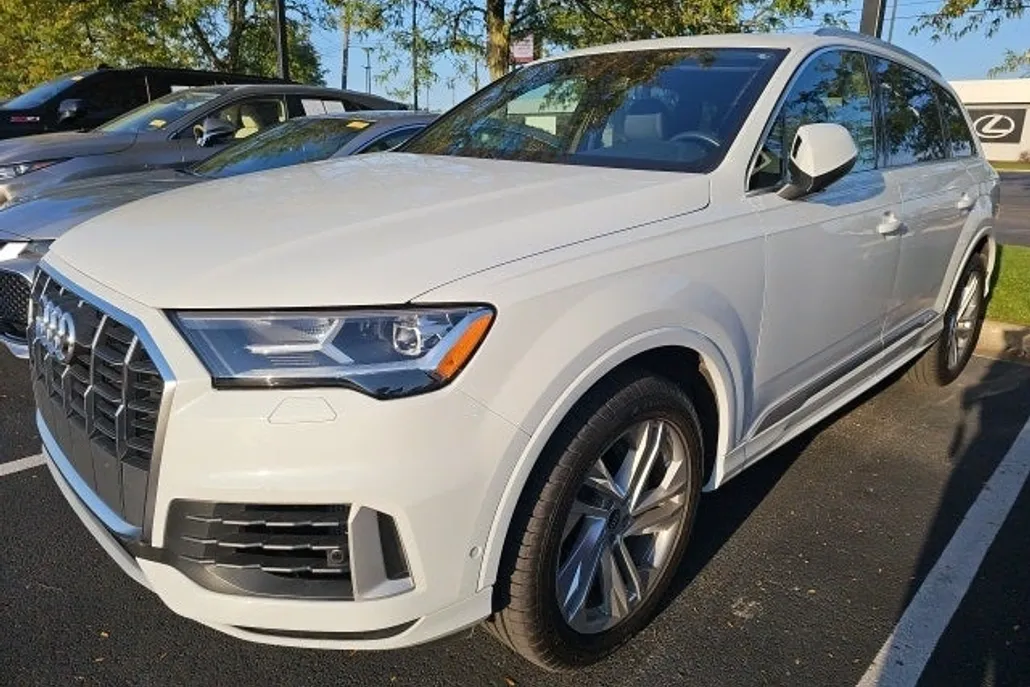 2021 Audi Q7 55 Premium Plus photo 1