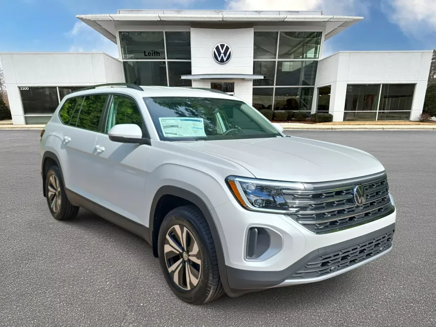 2026 Volkswagen Atlas SE photo 1