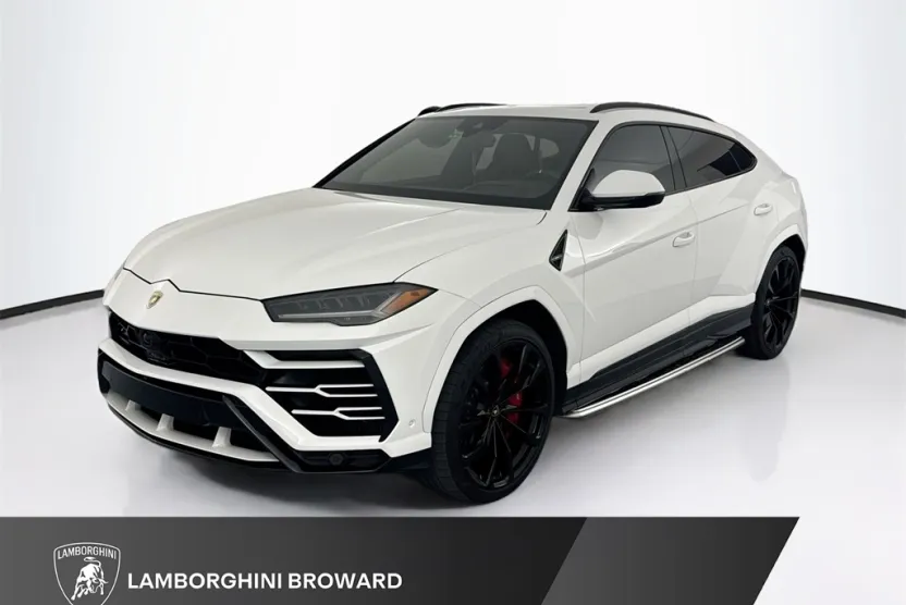 2019 Lamborghini Urus photo 1