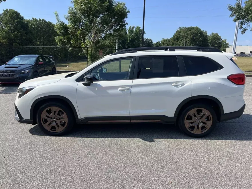 2025 Subaru Ascent Limited photo 1