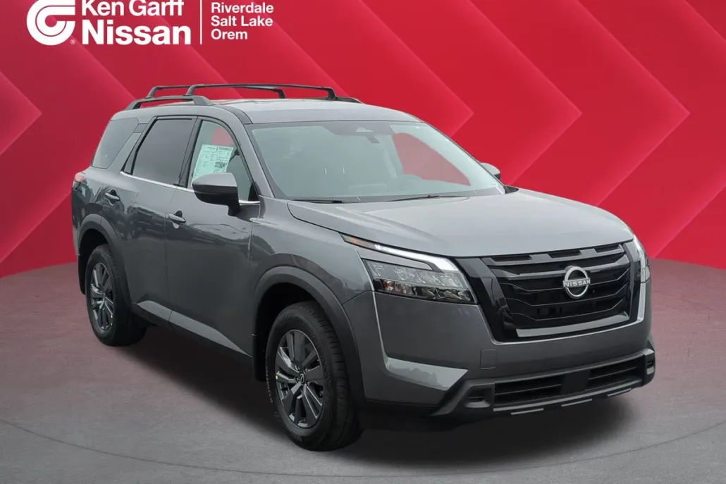 2025 Nissan Pathfinder SV photo 1