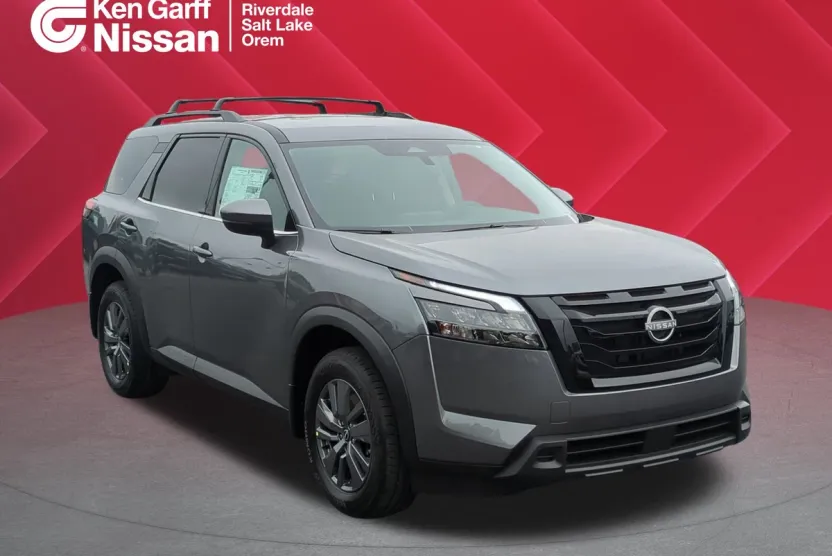 2025 Nissan Pathfinder SV photo 1