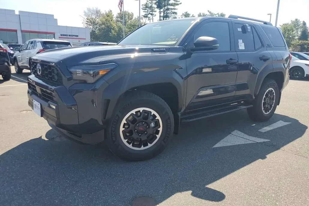 2025 Toyota 4Runner TRD Off-Road photo 1