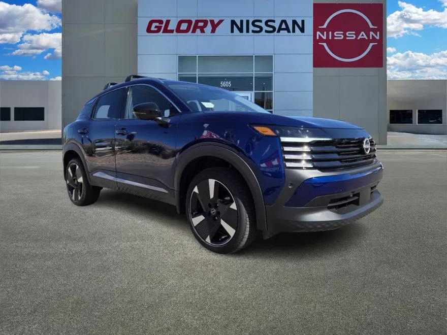 2026 Nissan Kicks SR photo 1
