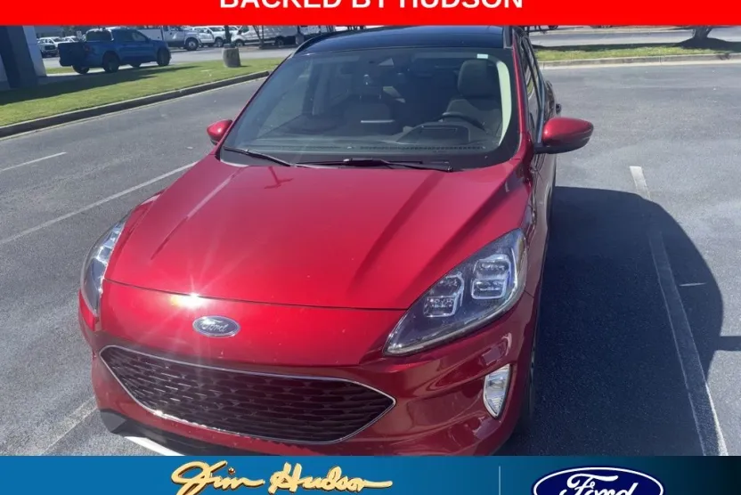 2020 Ford Escape Titanium Hybrid photo 1