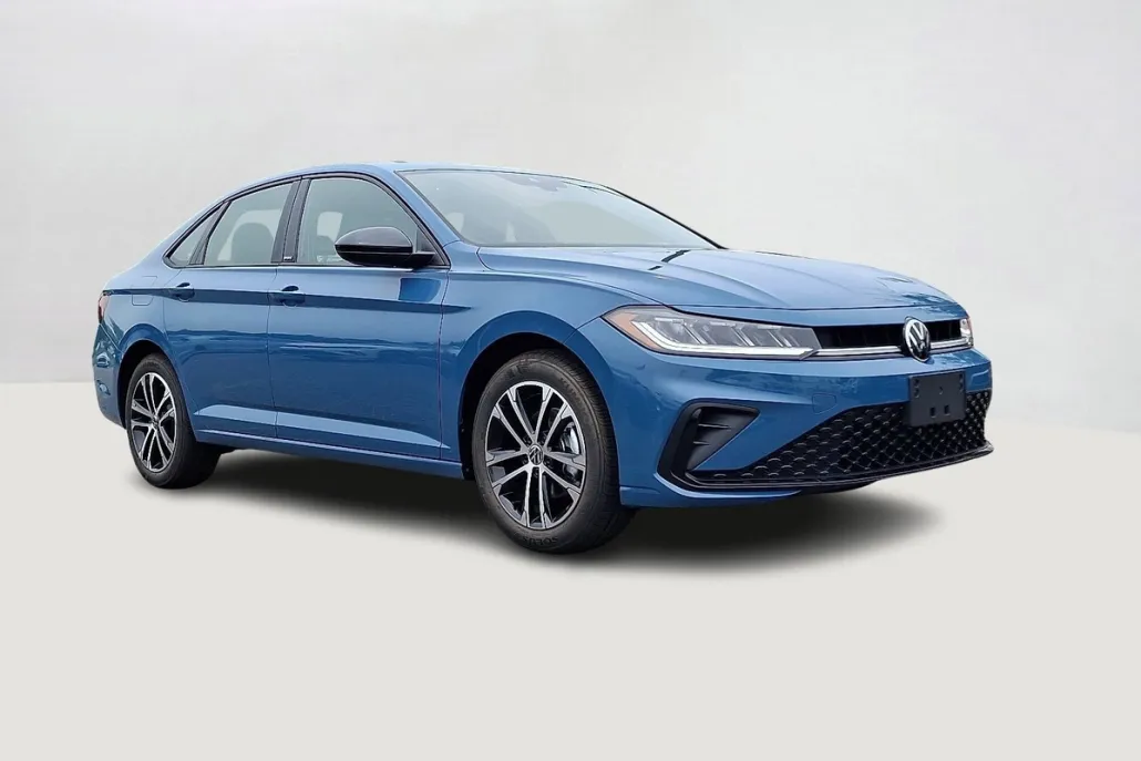 2025 Volkswagen Jetta Sport photo 1